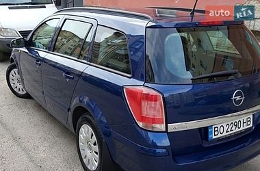 Універсал Opel Astra 2005 в Тернополі