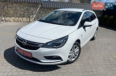 Універсал Opel Astra 2018 в Львові