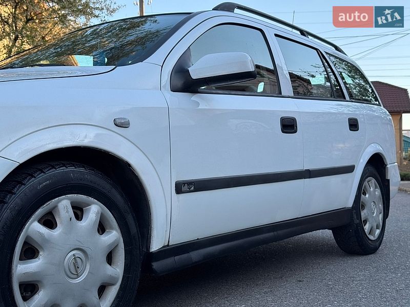 Универсал Opel Astra 1999 в Стрые