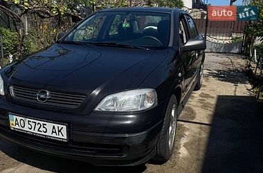 Седан Opel Astra 2007 в Середньому