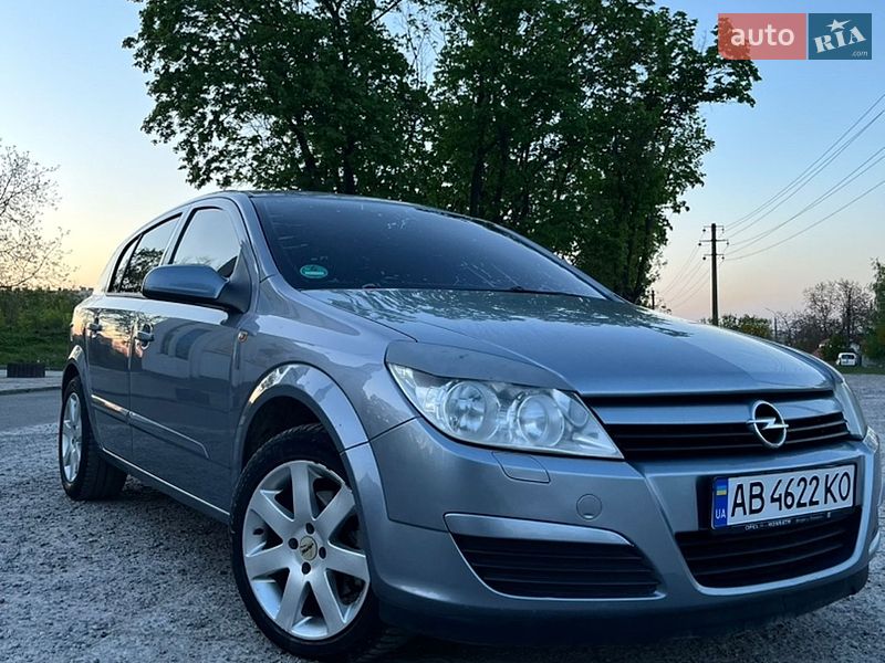 Хэтчбек Opel Astra 2004 в Каменец-Подольском