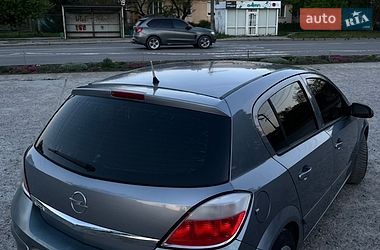 Хэтчбек Opel Astra 2004 в Каменец-Подольском