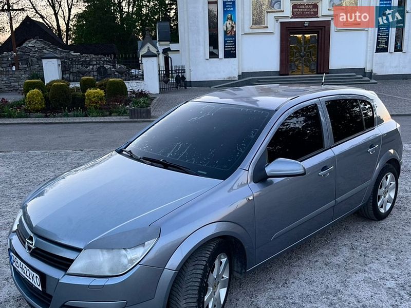 Хэтчбек Opel Astra 2004 в Каменец-Подольском