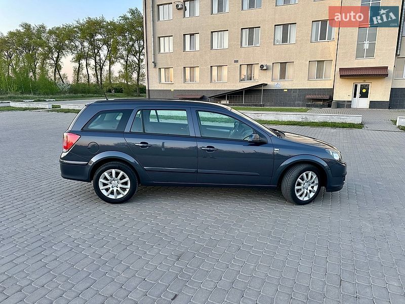 Универсал Opel Astra 2007 в Теплике