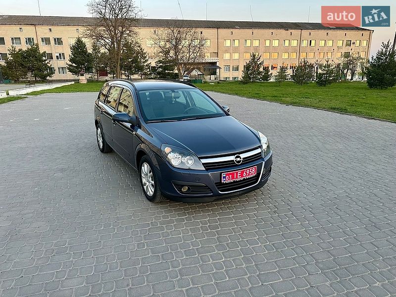 Универсал Opel Astra 2007 в Теплике