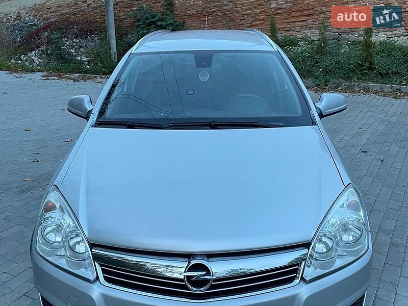Универсал Opel Astra 2009 в Вишневце