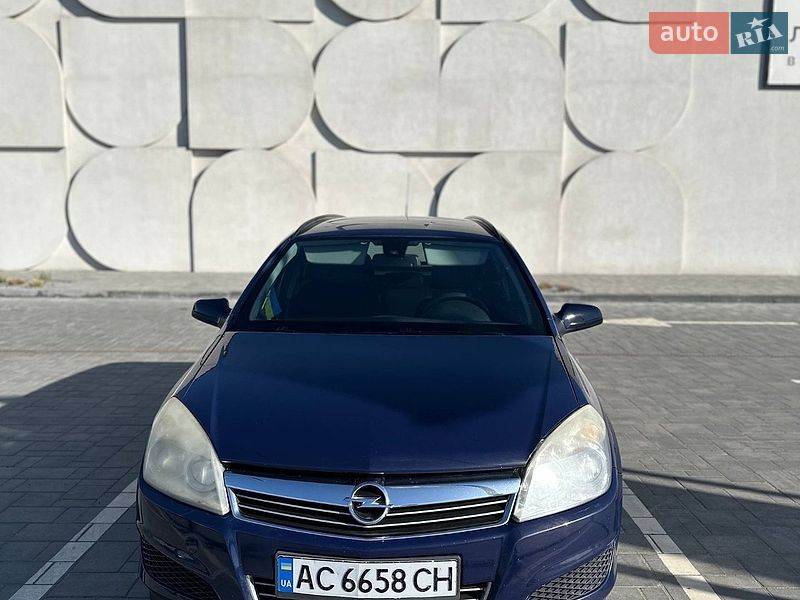 Универсал Opel Astra 2008 в Луцке