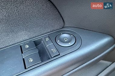 Универсал Opel Astra 2010 в Луцке
