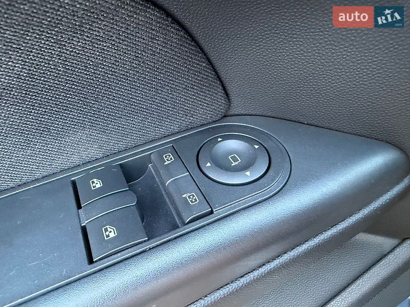 Универсал Opel Astra 2010 в Луцке