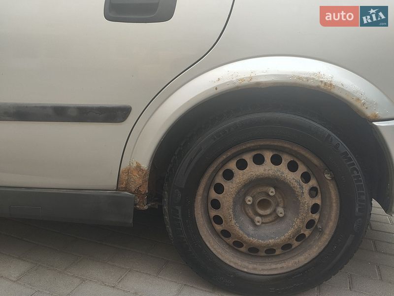 Универсал Opel Astra 1999 в Ужгороде