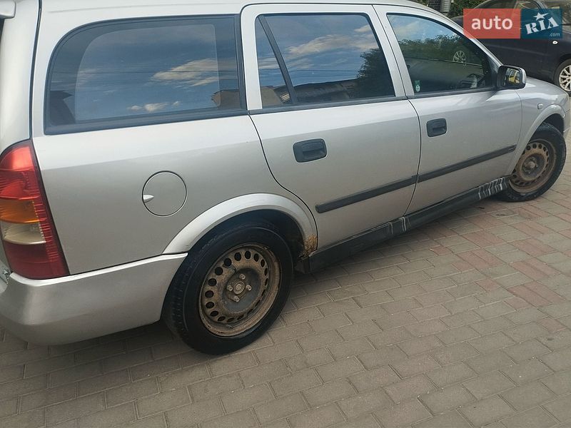 Универсал Opel Astra 1999 в Ужгороде