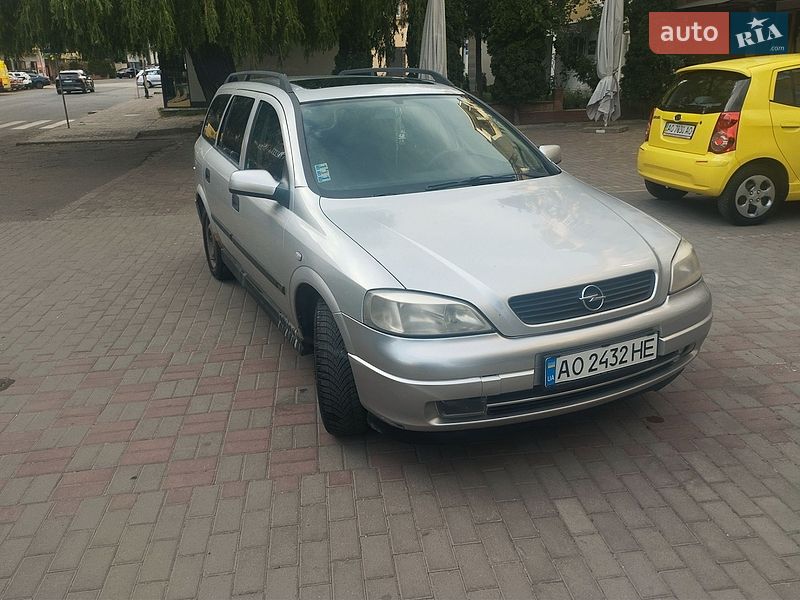 Универсал Opel Astra 1999 в Ужгороде
