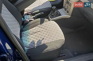 Универсал Opel Astra 2008 в Глухове