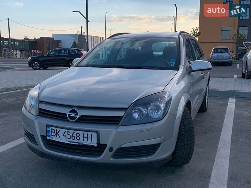 Универсал Opel Astra 2004 в Ровно