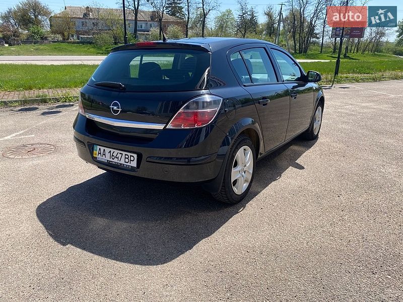 Хэтчбек Opel Astra 2012 в Белой Церкви