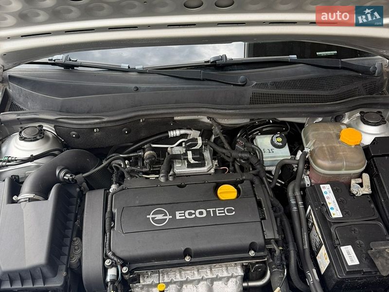 Универсал Opel Astra 2008 в Луцке