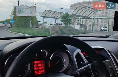 Универсал Opel Astra 2011 в Хмельницком