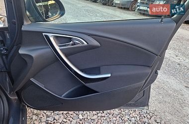 Универсал Opel Astra 2013 в Киеве