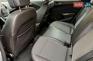 Универсал Opel Astra 2010 в Ровно