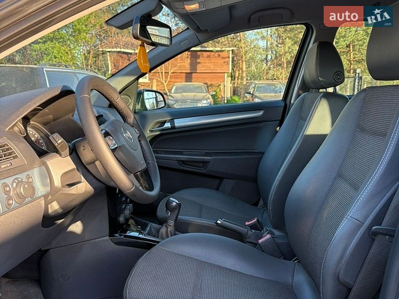 Универсал Opel Astra 2009 в Белой Церкви
