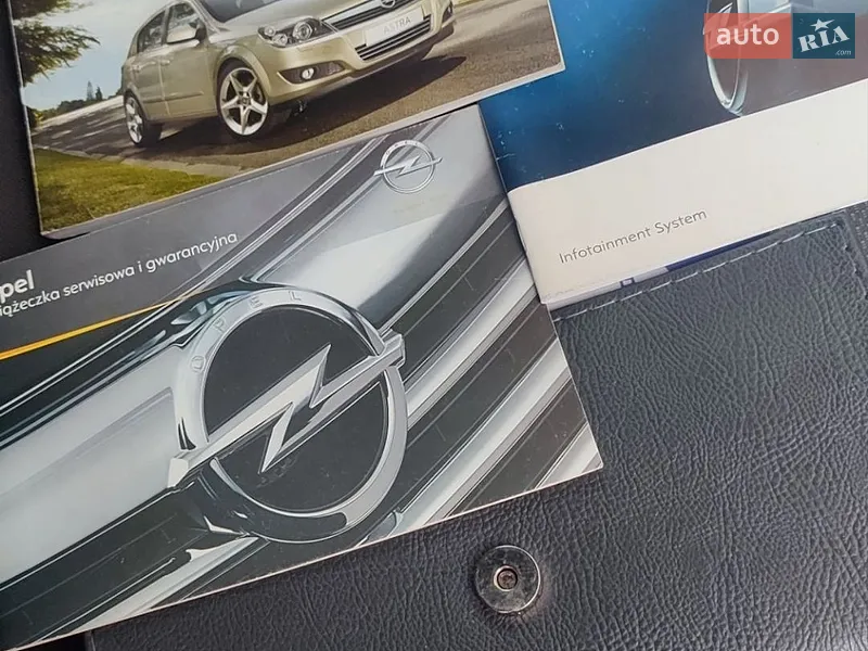 Универсал Opel Astra 2010 в Хмельницком документ