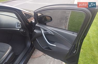 Универсал Opel Astra 2014 в Киеве
