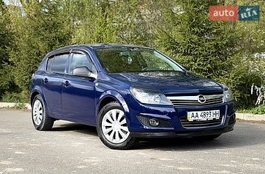 Хетчбек Opel Astra 2012 в Києві