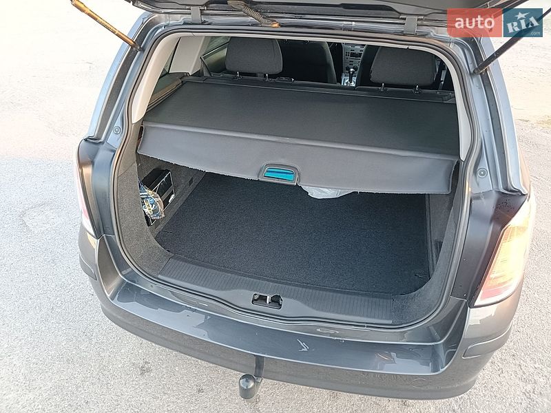 Универсал Opel Astra 2009 в Виннице