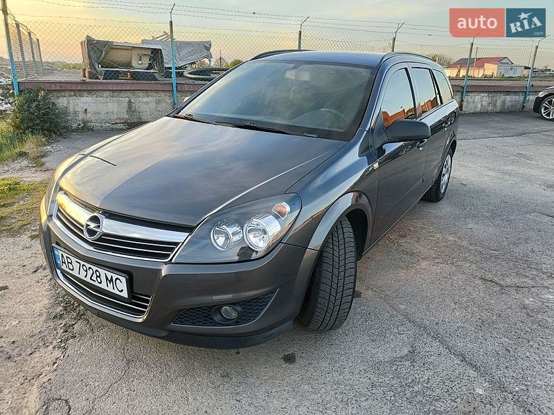 Универсал Opel Astra 2009 в Виннице
