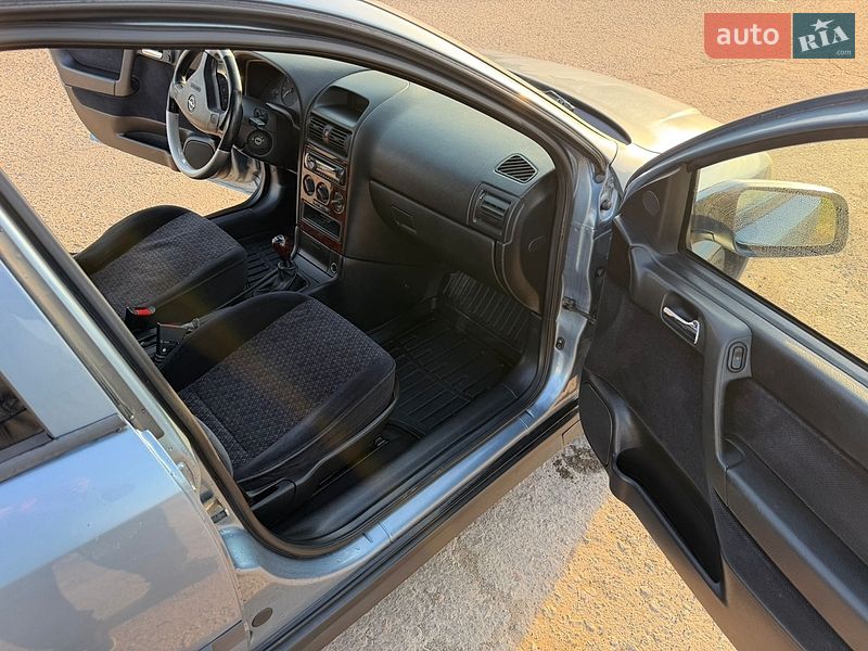 Седан Opel Astra 2007 в Одессе