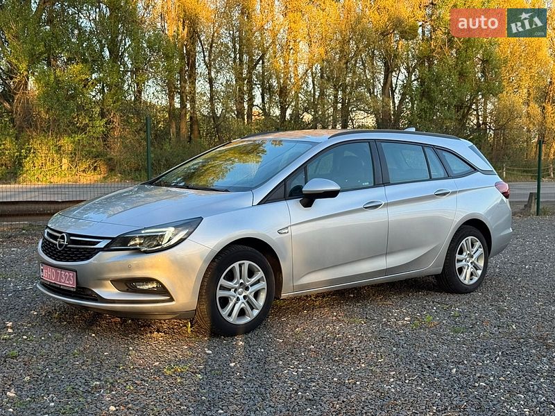 Универсал Opel Astra 2018 в Хмельницком