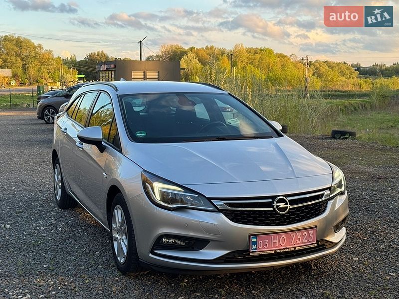 Универсал Opel Astra 2018 в Хмельницком