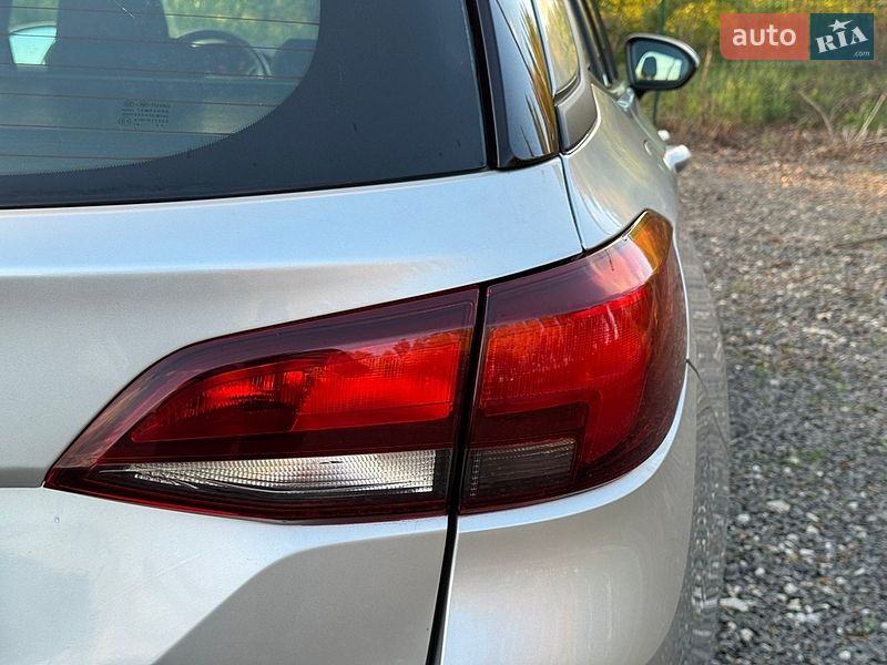 Универсал Opel Astra 2018 в Хмельницком
