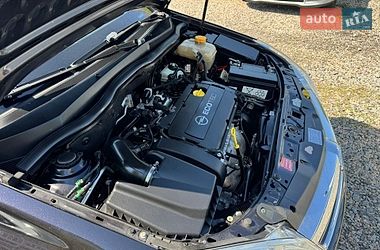 Универсал Opel Astra 2010 в Полтаве