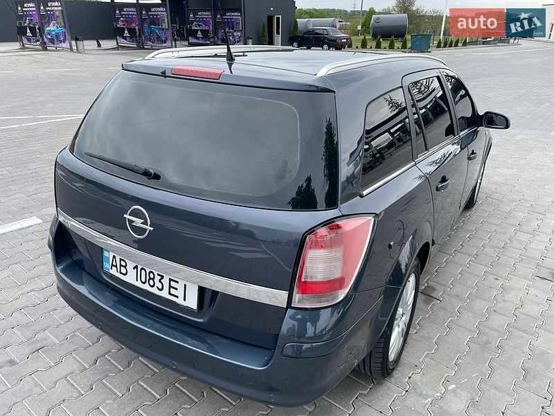Универсал Opel Astra 2008 в Тульчине