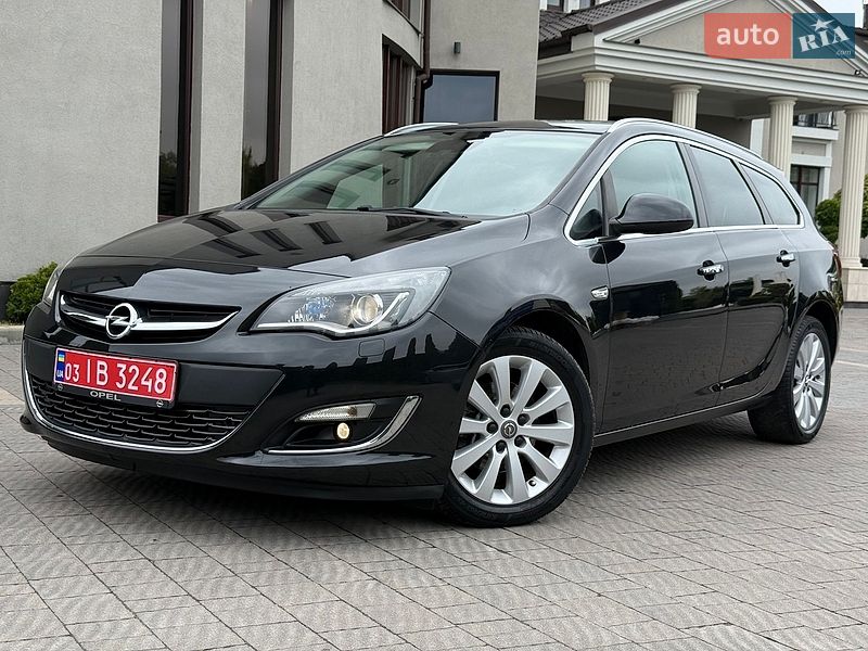 Универсал Opel Astra 2014 в Стрые