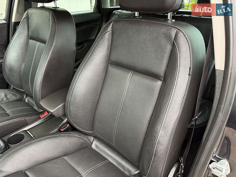 Универсал Opel Astra 2014 в Стрые