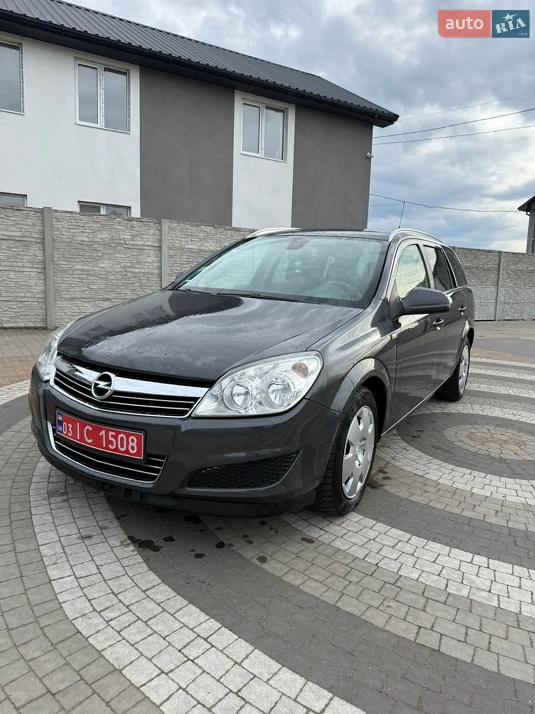 2010 Opel Astra - фото 1