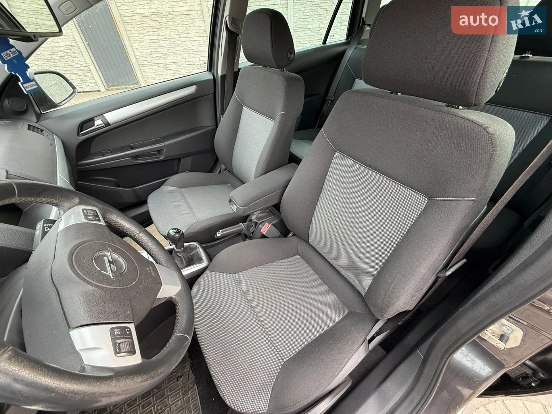 2010 Opel Astra - мініатюра 12