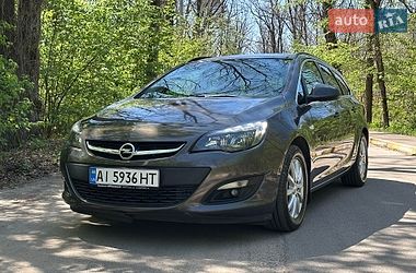 Универсал Opel Astra 2014 в Киеве