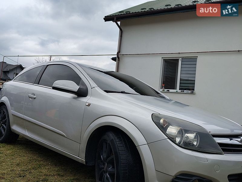 Хэтчбек Opel Astra 2006 в Львове