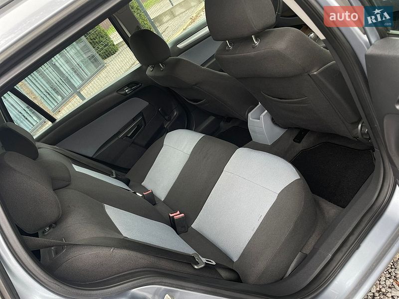 Универсал Opel Astra 2006 в Виннице