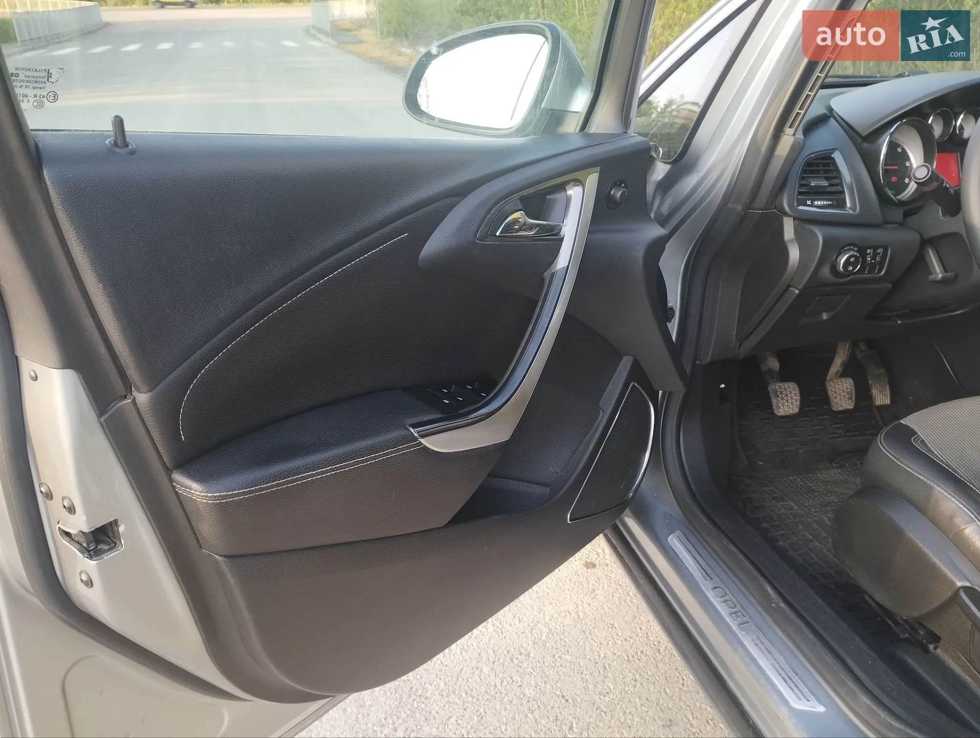 2010 Opel Astra - мініатюра 29