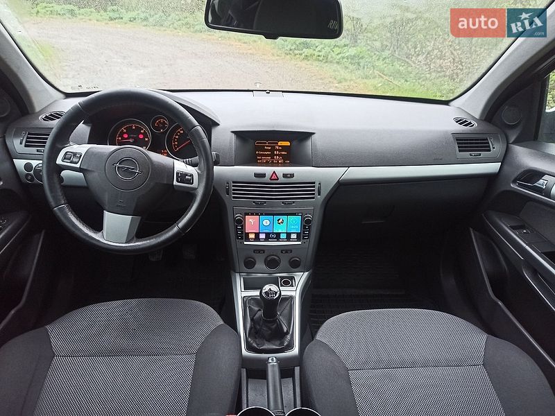 Универсал Opel Astra 2009 в Турке
