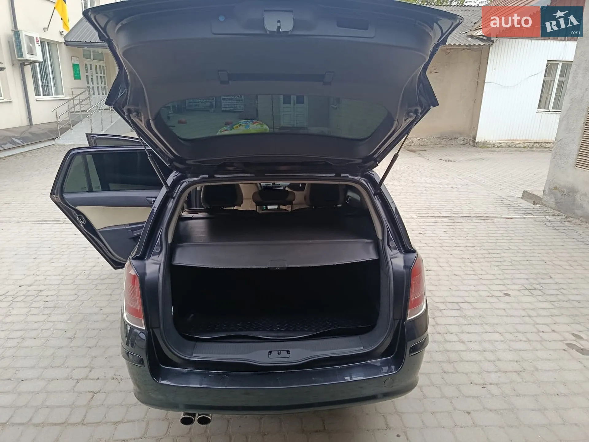 2010 Opel Astra - мініатюра 25
