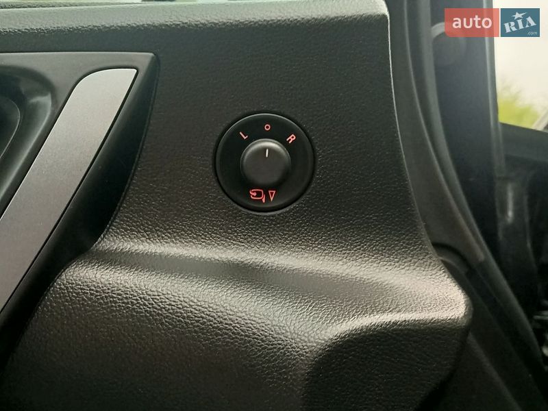 Универсал Opel Astra 2015 в Львове