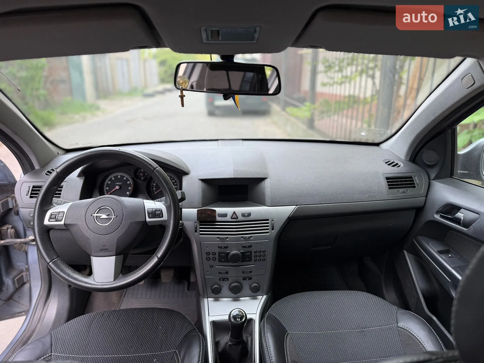 2011 Opel Astra - мініатюра 9