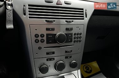 Хетчбек Opel Astra 2011 в Львові