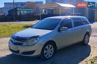 Универсал Opel Astra 2009 в Меденичах