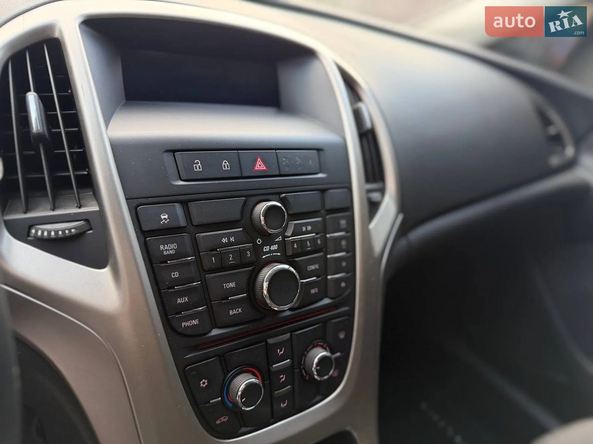 2011 Opel Astra - мініатюра 13